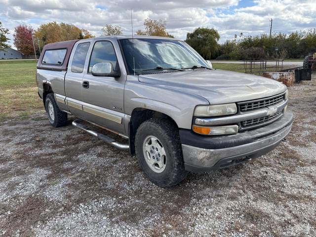 Image of Chevrolet 1500 equipment image 4