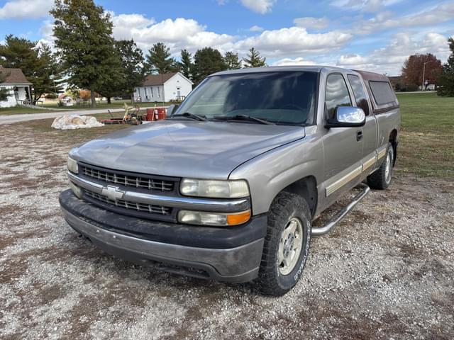 Image of Chevrolet 1500 equipment image 1