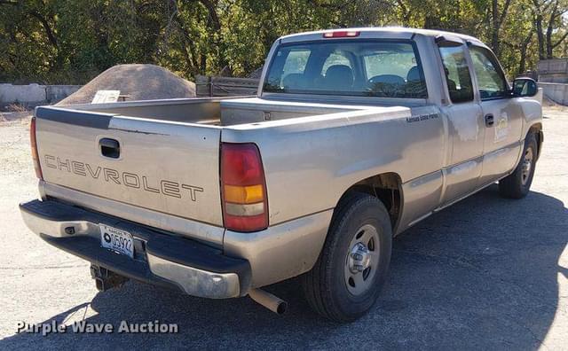 Image of Chevrolet 1500 equipment image 4