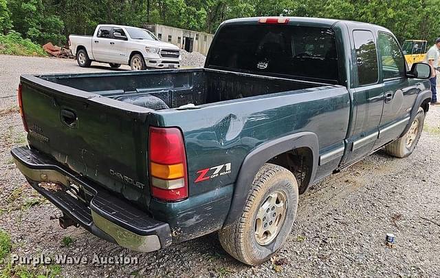 Image of Chevrolet 1500 equipment image 4