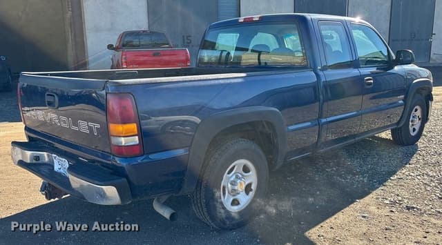 Image of Chevrolet 1500 equipment image 4