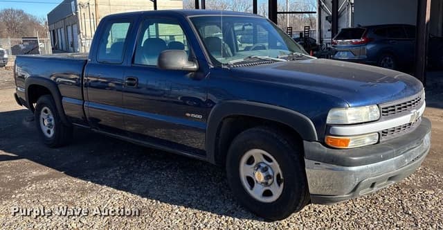 Image of Chevrolet 1500 equipment image 2