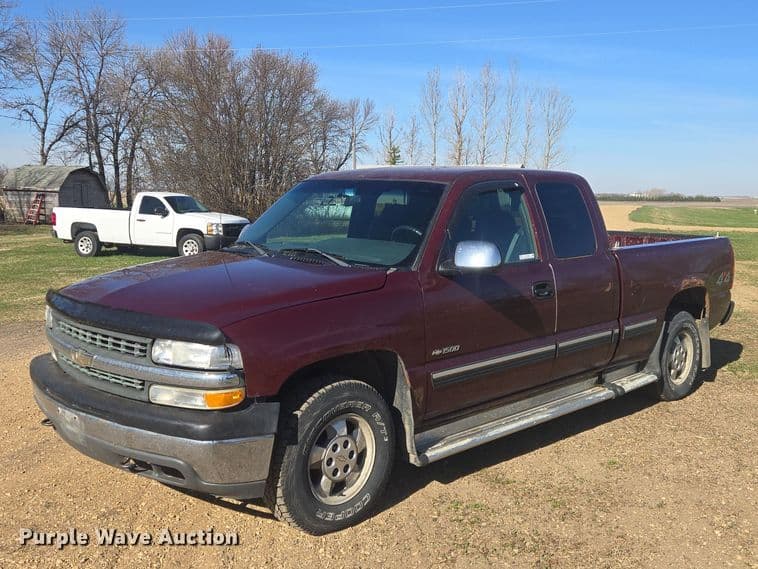 Image of Chevrolet Silverado Primary image