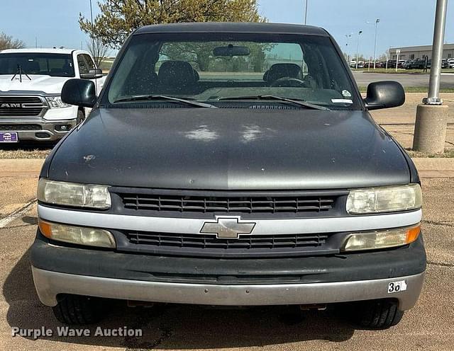 Image of Chevrolet 1500 equipment image 1