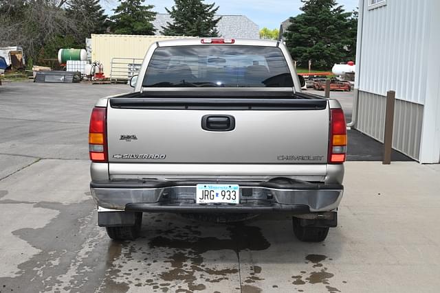 Image of Chevrolet 1500 equipment image 4