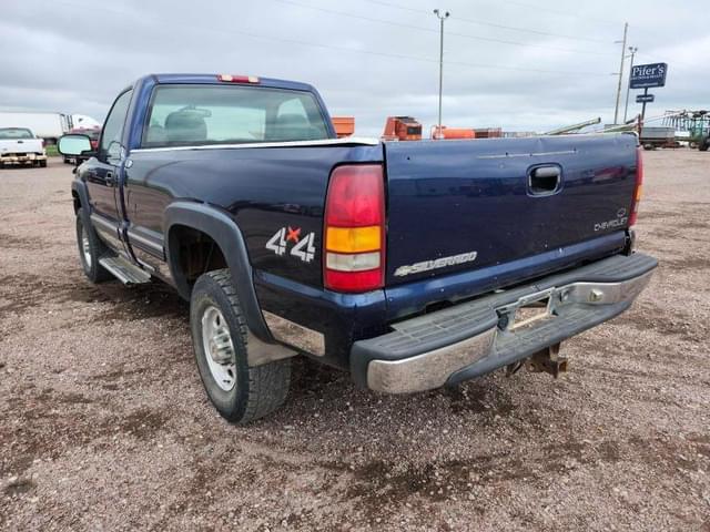Image of Chevrolet 1500 equipment image 3