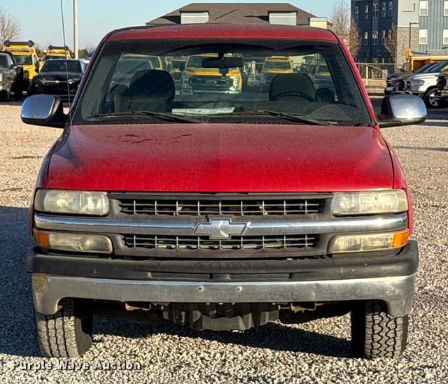 Image of Chevrolet 1500 equipment image 1