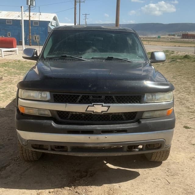 Image of Chevrolet 2500 equipment image 3