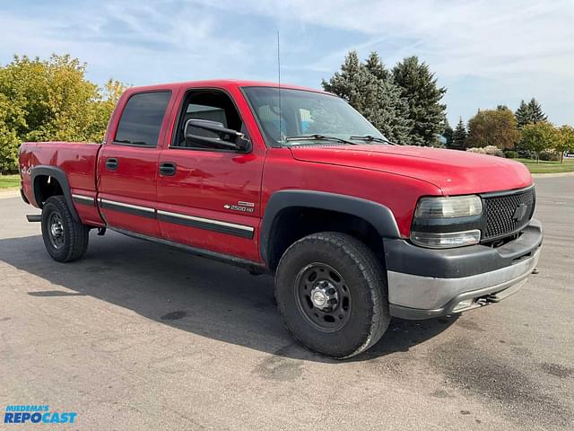 Image of Chevrolet 2500 equipment image 2