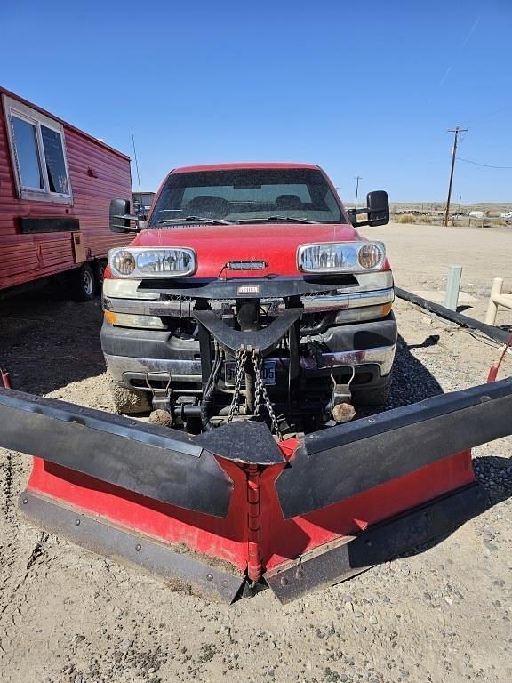 Image of Chevrolet 2500 equipment image 1
