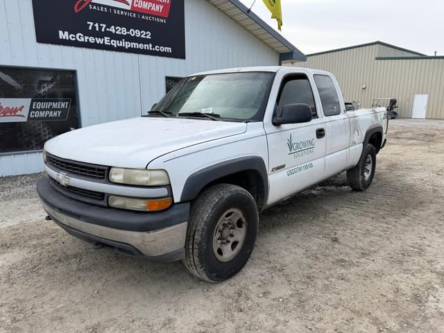 Image of Chevrolet 2500 equipment image 1