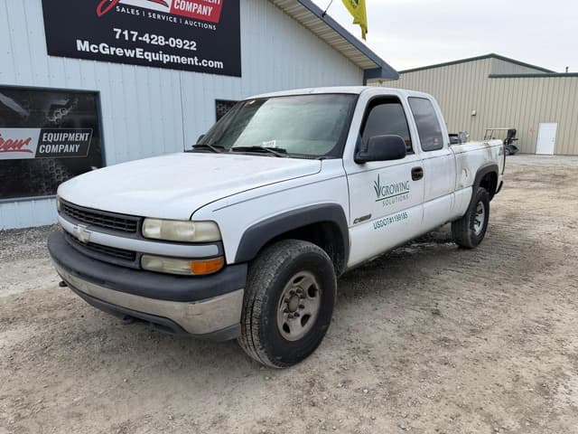 Image of Chevrolet 2500 equipment image 1