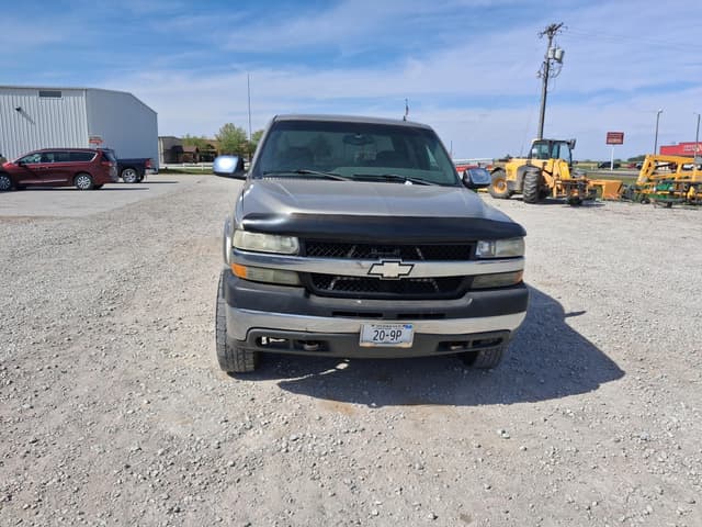 Image of Chevrolet 2500HD equipment image 3