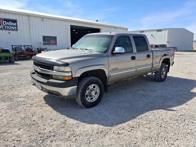 Image of Chevrolet 2500HD equipment image 1