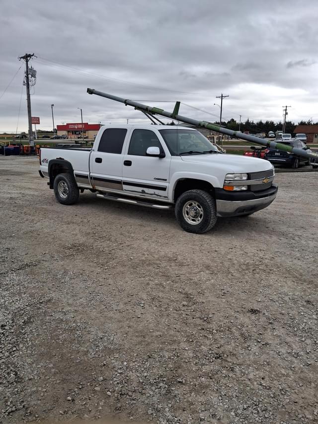 Image of Chevrolet 2500HD equipment image 4