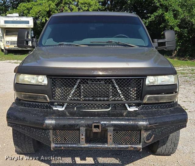 Image of Chevrolet 2500HD equipment image 1