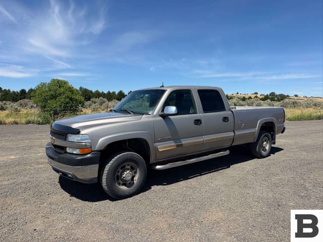 Image of Chevrolet 2500HD equipment image 1