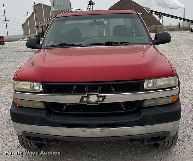 Image of Chevrolet 2500HD equipment image 1