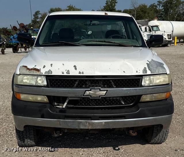 Image of Chevrolet 2500HD equipment image 1