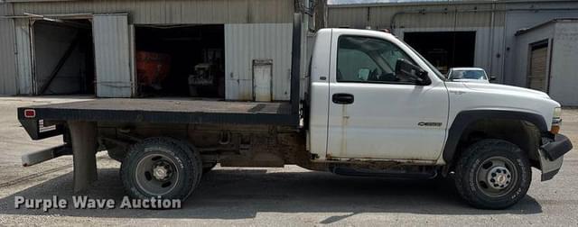 Image of Chevrolet 3500 equipment image 3