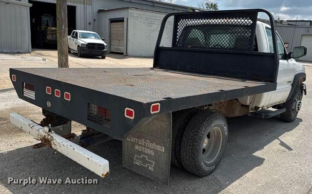 Image of Chevrolet 3500 equipment image 4