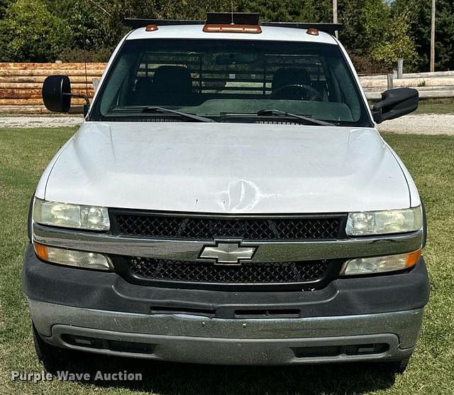 Image of Chevrolet 3500 equipment image 1