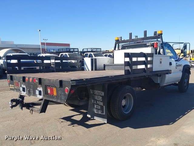 Image of Chevrolet 3500 equipment image 4