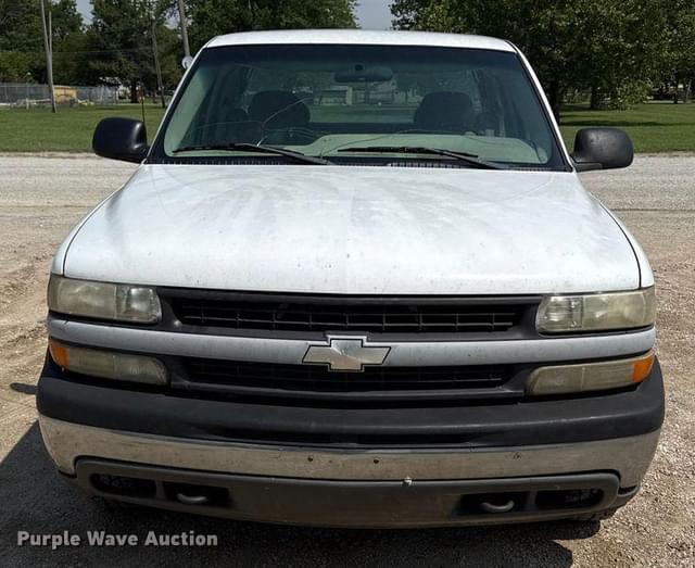 Image of Chevrolet Silverado equipment image 1