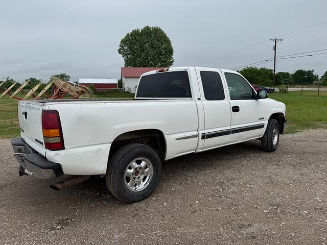 Image of Chevrolet 1500 equipment image 3