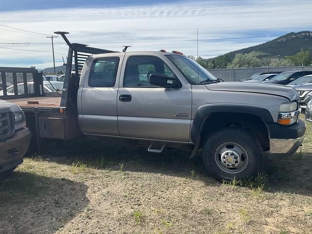 Image of Chevrolet Silverado equipment image 3