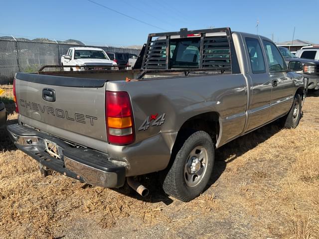 Image of Chevrolet 1500 equipment image 3