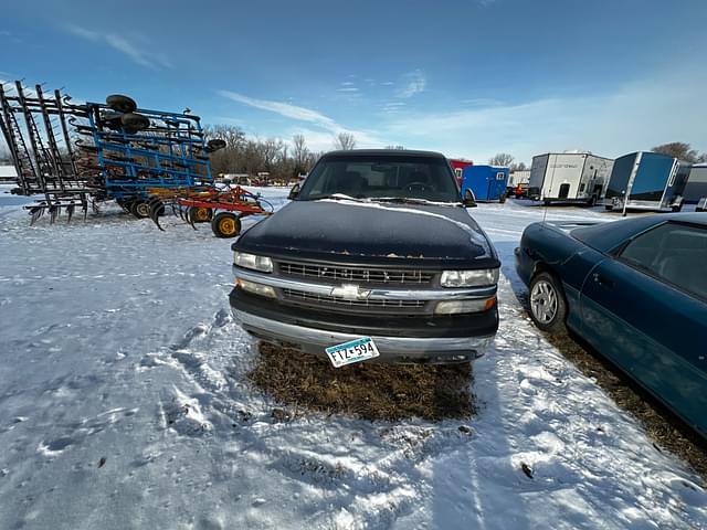 Image of Chevrolet 1500 equipment image 4