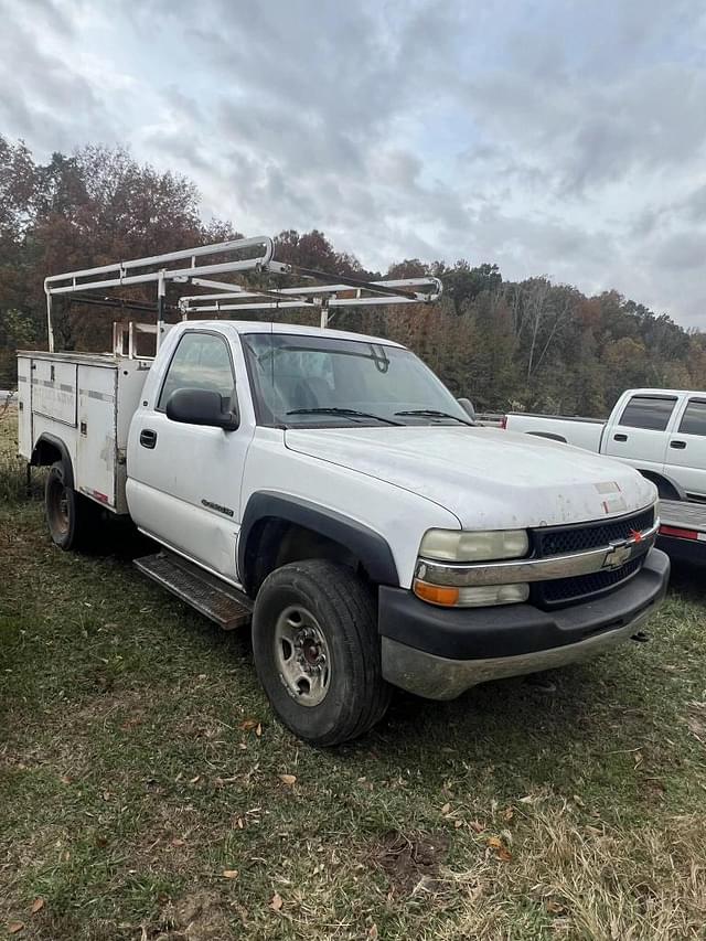 Image of Chevrolet 2500HD equipment image 1