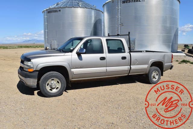 Image of Chevrolet 2500HD equipment image 1