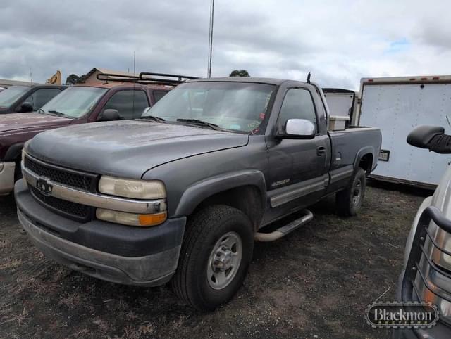 Image of Chevrolet 2500HD equipment image 1