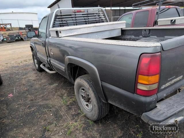 Image of Chevrolet 2500HD equipment image 4
