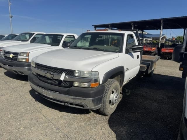 Image of Chevrolet 3500 equipment image 2