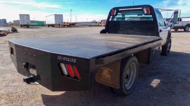 Image of Chevrolet 3500 equipment image 3