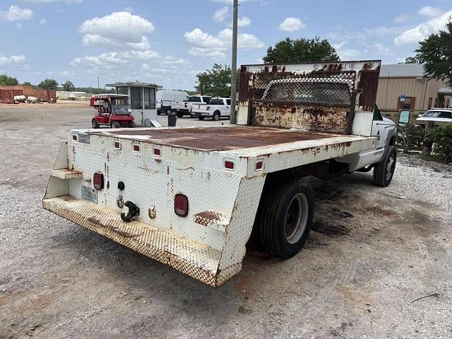 Image of Chevrolet 3500HD equipment image 2