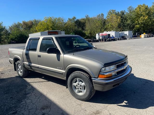 Image of Chevrolet S10 equipment image 1