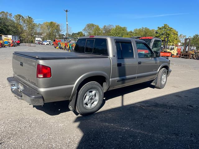 Image of Chevrolet S10 equipment image 2