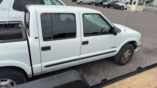 Image of Chevrolet S10 equipment image 3