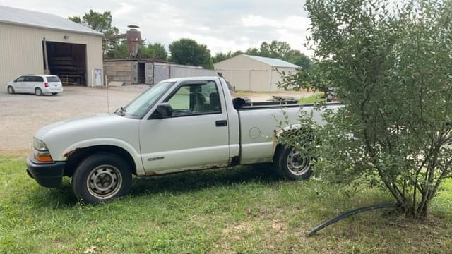 Image of Chevrolet S10 equipment image 2