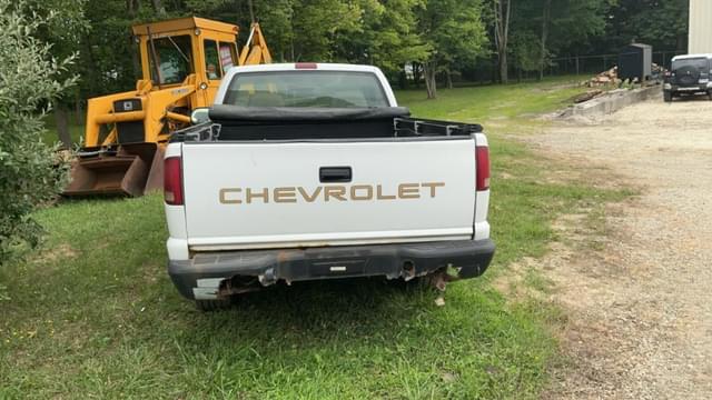 Image of Chevrolet S10 equipment image 4