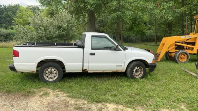 Image of Chevrolet S10 equipment image 1