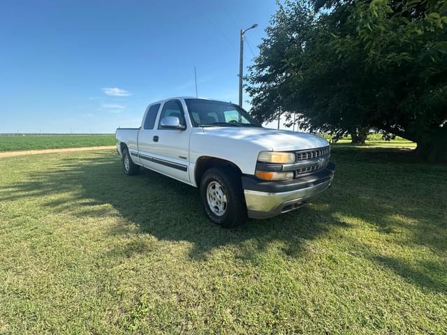Image of Chevrolet 1500 equipment image 2