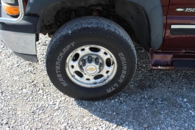 Image of Chevrolet 1500HD equipment image 3