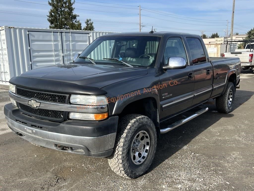 2002 Chevrolet 2500HD Equipment Image0