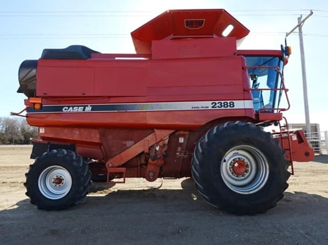 Image of Case IH 2388 equipment image 3