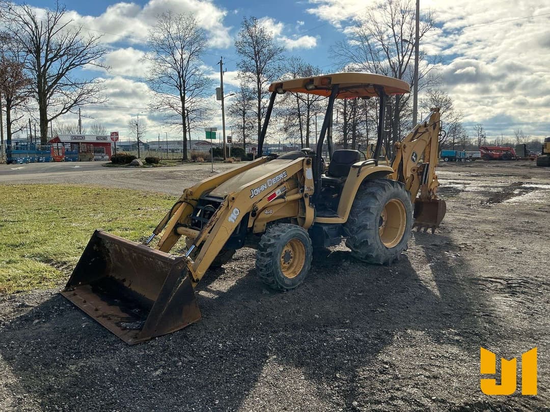 Image of John Deere 110 Primary image